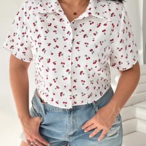 Blusa formal blanca con cerezas