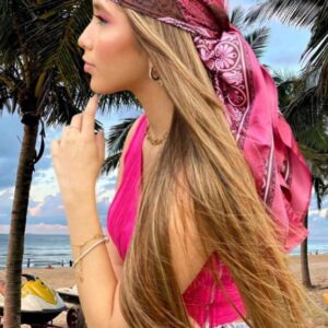 pañoleta rosa con cafe