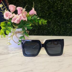 Lentes negro con dorado