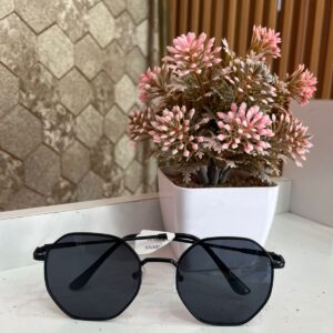 Lentes negros elegantes