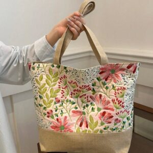 Bolsa beige con flores